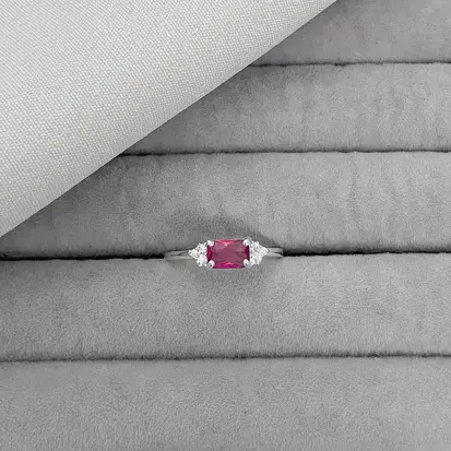 ANEL ZIRCONIA RETANGULAR RUBI
