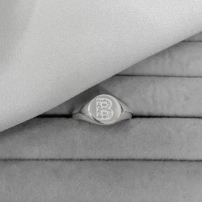 ANEL LETRA 1,1CM (CONSULTE LETRAS DISPONIVEIS)