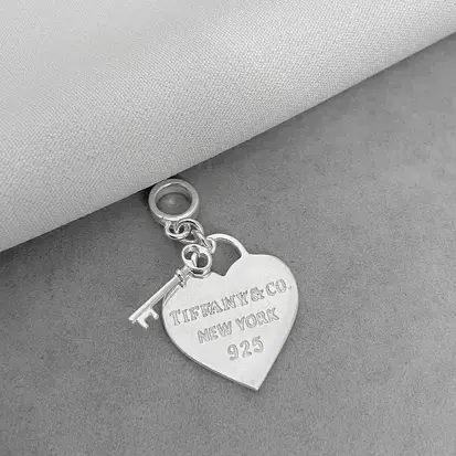BERLOQUE CORAÇÃO TIFFANY
