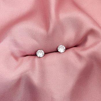 Brinco Zirconia 6mm