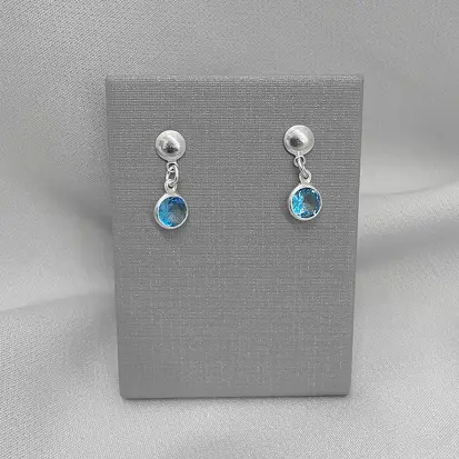 BRINCO ZIRCONIA AZUL PENDURADA