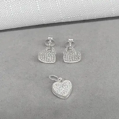 CONJUNTO CORAÇÃO CRAVEJADO