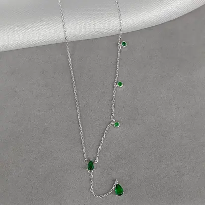 GARGANTILHA GRAVATINHA ZIRCÔNIAS VERDE 40+5CM