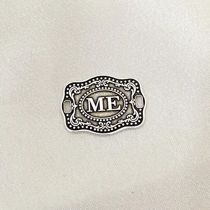 PINGENTE FIVELA INICIAL ENVELHECIDO 2,5X2CM