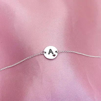 PULSEIRA PERSONALIZADA PLAQUINHA INICIAL CORAÇÃO VAZADO