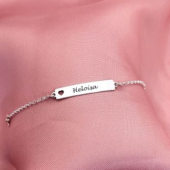 Pulseira Infantil Plaquinha Retangular Coração Vazado