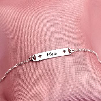 Pulseira Infantil Plaquinha Corações Nome