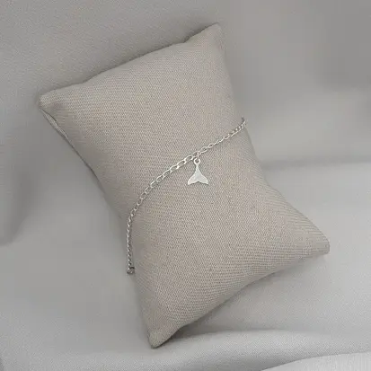 PULSEIRA RABO BALEIA PENDURADO
