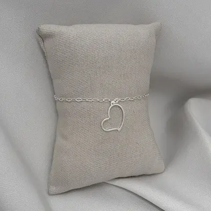 PULSEIRA 1 CORAÇÃO GRANDE VAZADO PENDURADO