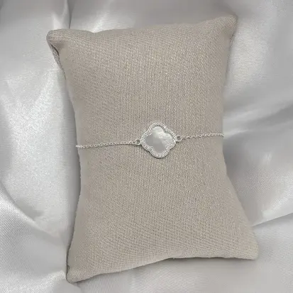 PULSEIRA VAN CLEEF M MADREPÉROLA DETALHE CRAVEJADO